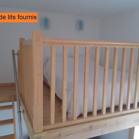 Appartement rez de chaussée avec terrasse et jardin Tence Esterno foto