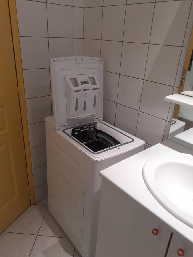 Appartement rez de chaussée avec terrasse et jardin Tence Esterno foto